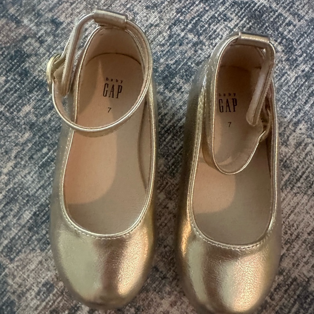 Gap Gold Flats with Strap Toddler 7
